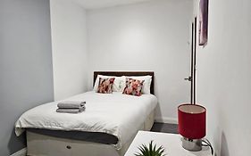 Spacious Room With Private Living Room